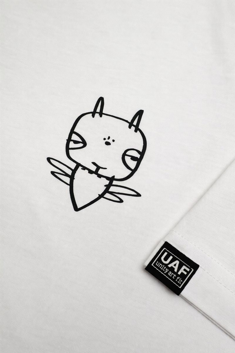 BW Crunky Bee by Charlie green | T-Shirt