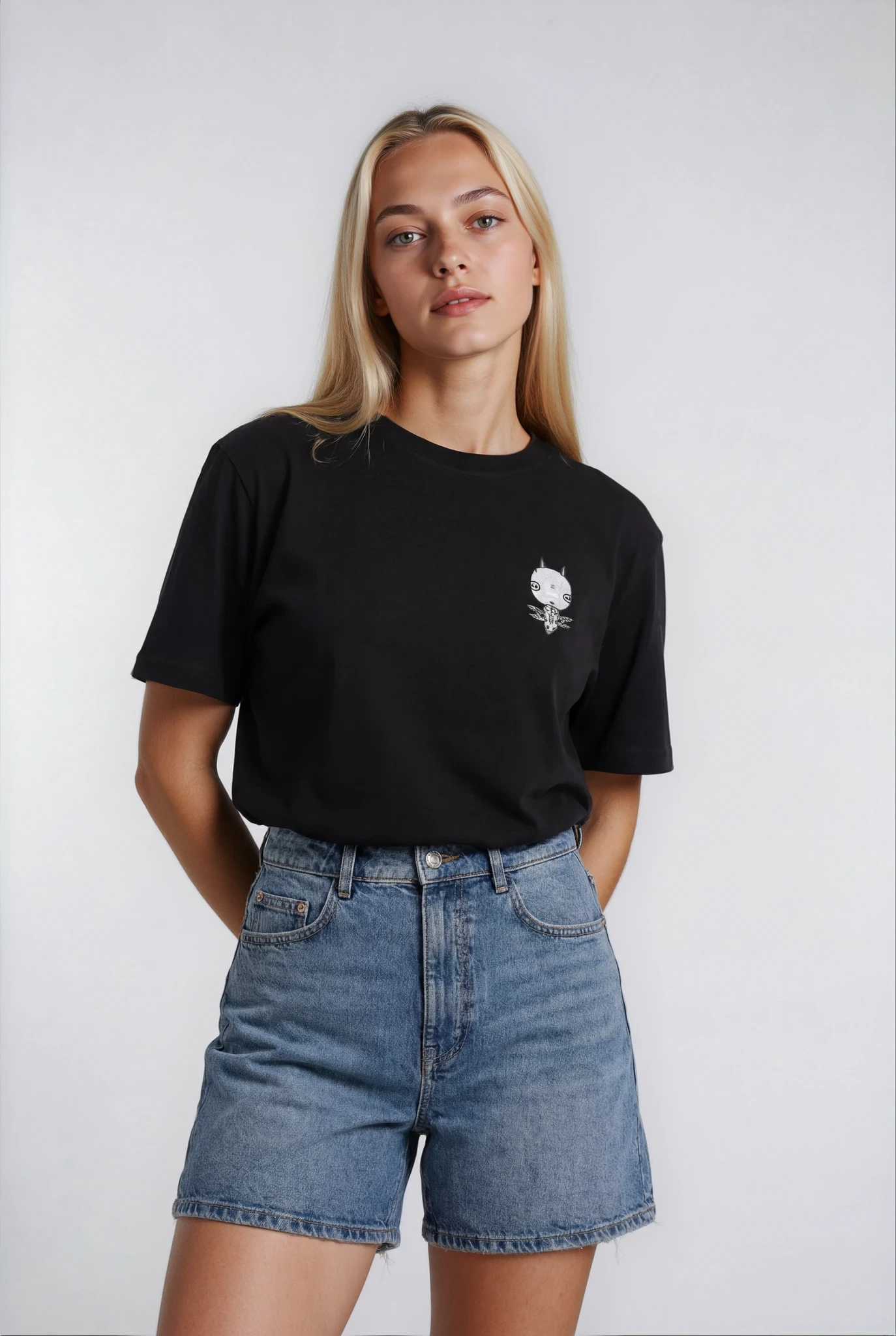 Crunky Decollage Bee by Charlie green | T-Shirt